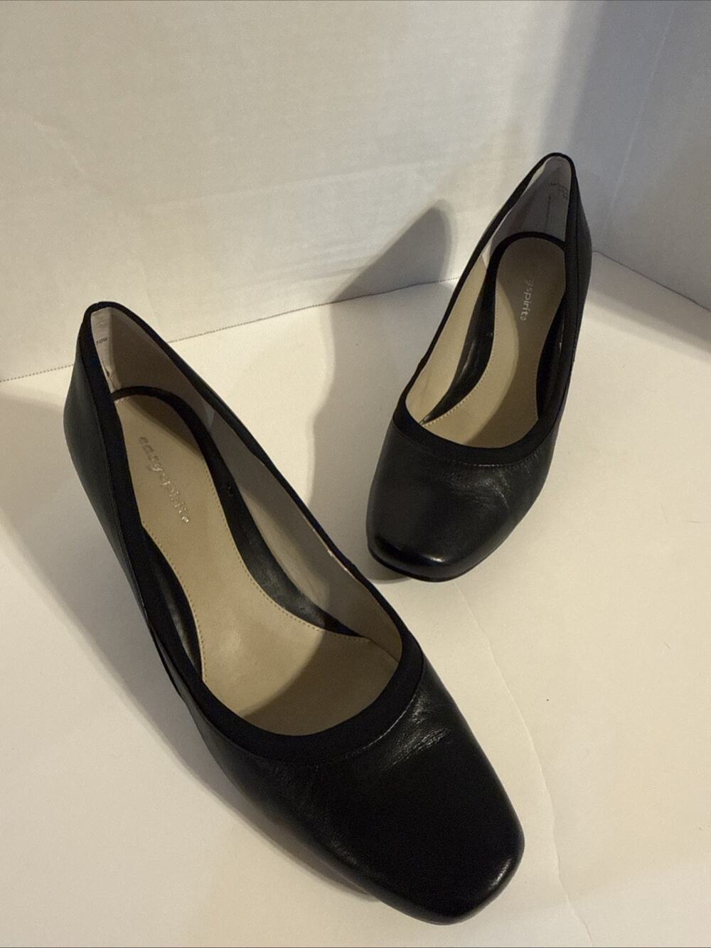 Easy Spirit Women’s Size 8.5 Black Pumps
